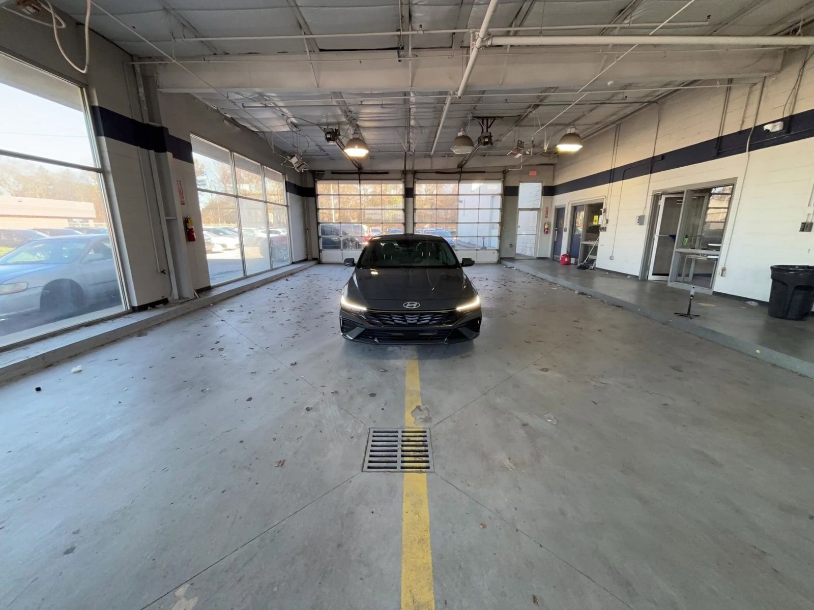 Thumbnail: 2025 Hyundai Elantra - 22