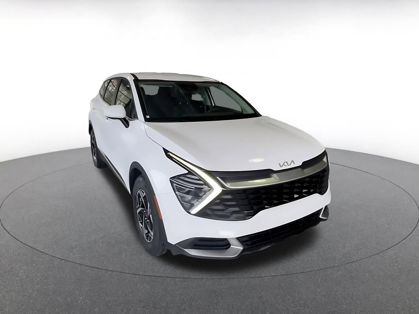 Thumbnail: 2025 Kia Sportage - 3