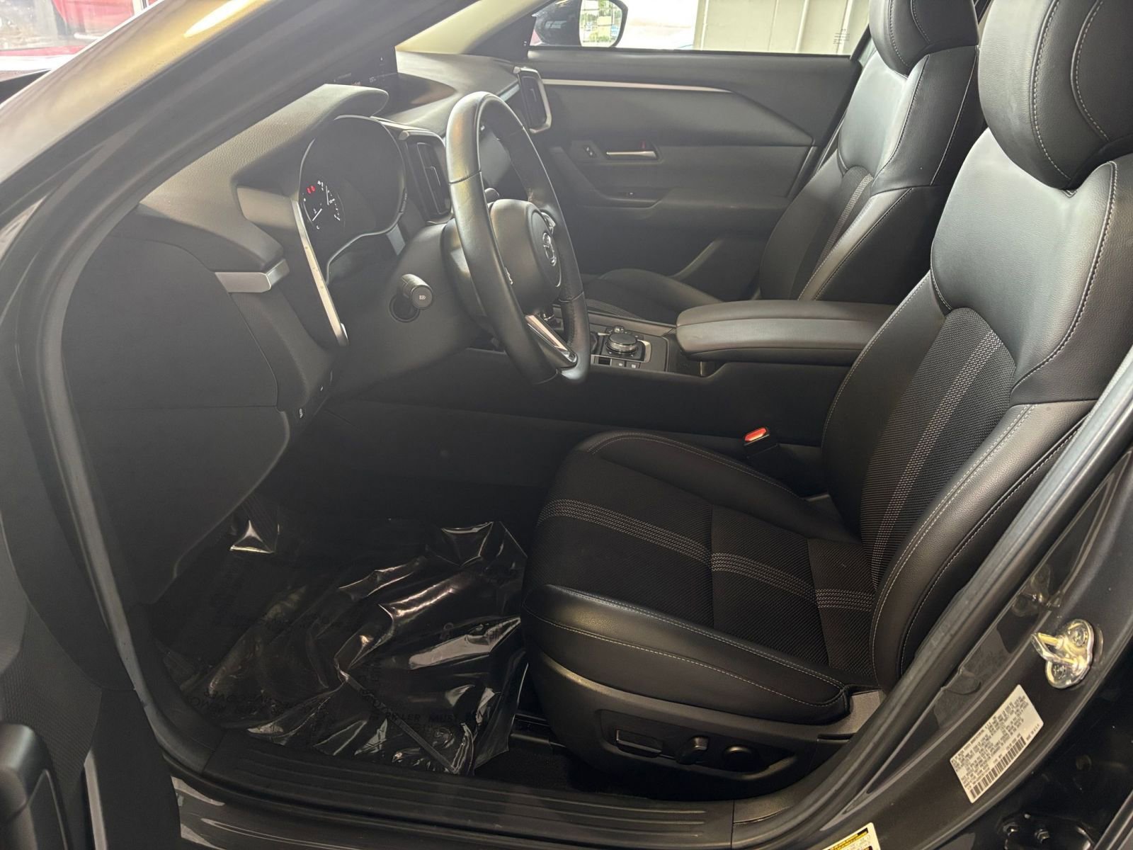 Thumbnail: 2025 Mazda CX-50 - 27