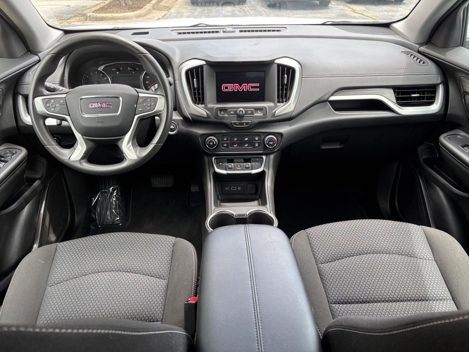 Thumbnail: 2024 GMC Terrain - 32