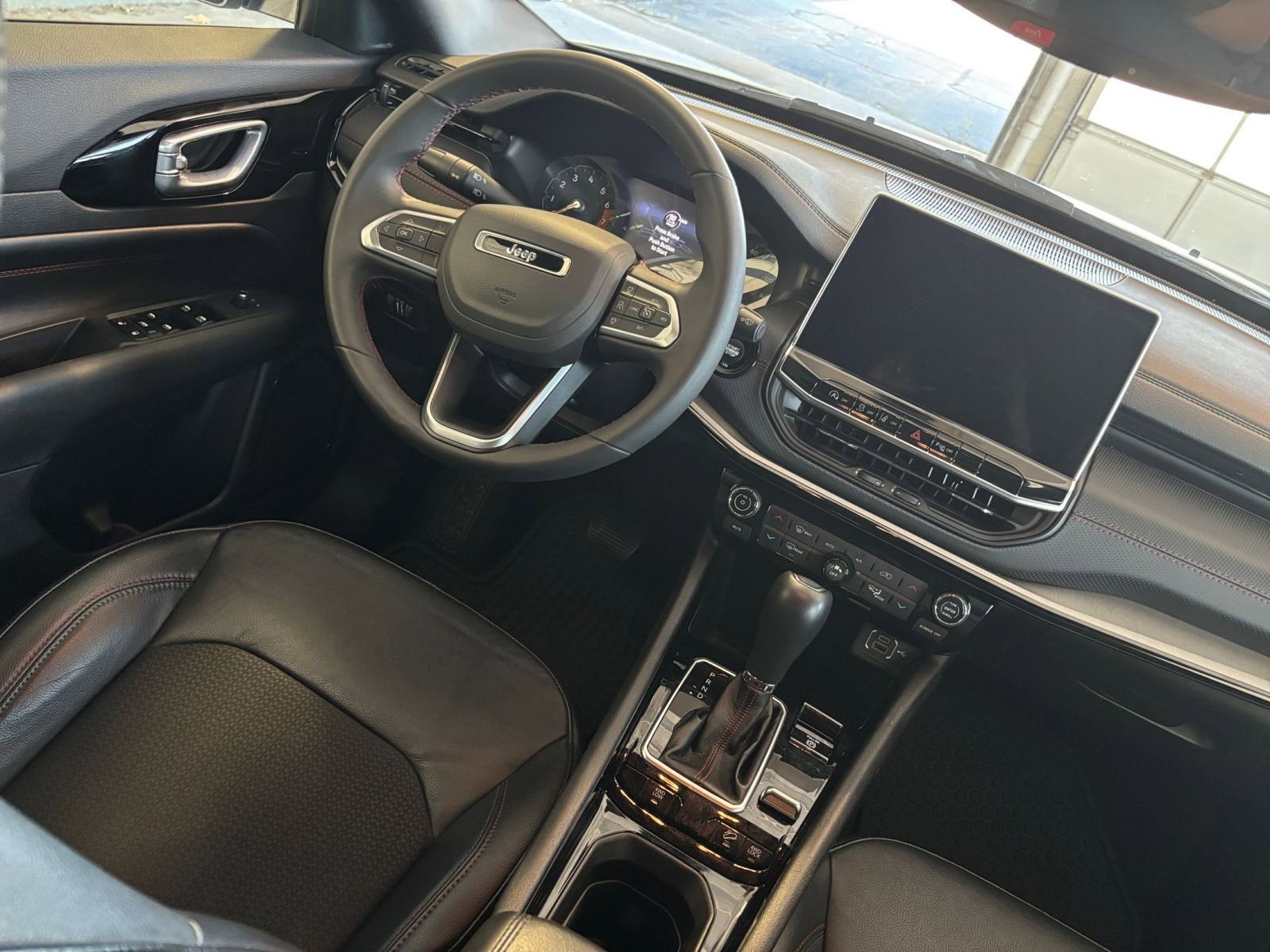 Thumbnail: 2025 Jeep Compass - 33