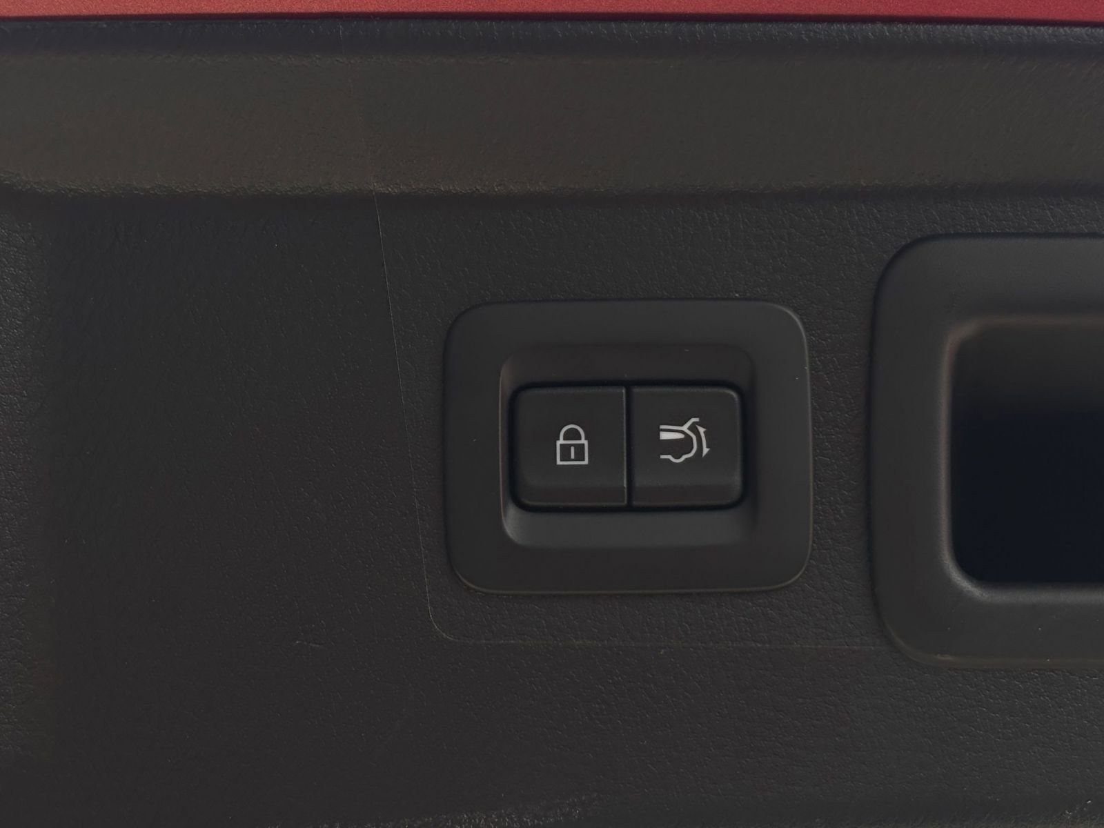 Thumbnail: 2025 Mazda CX-50 - 23