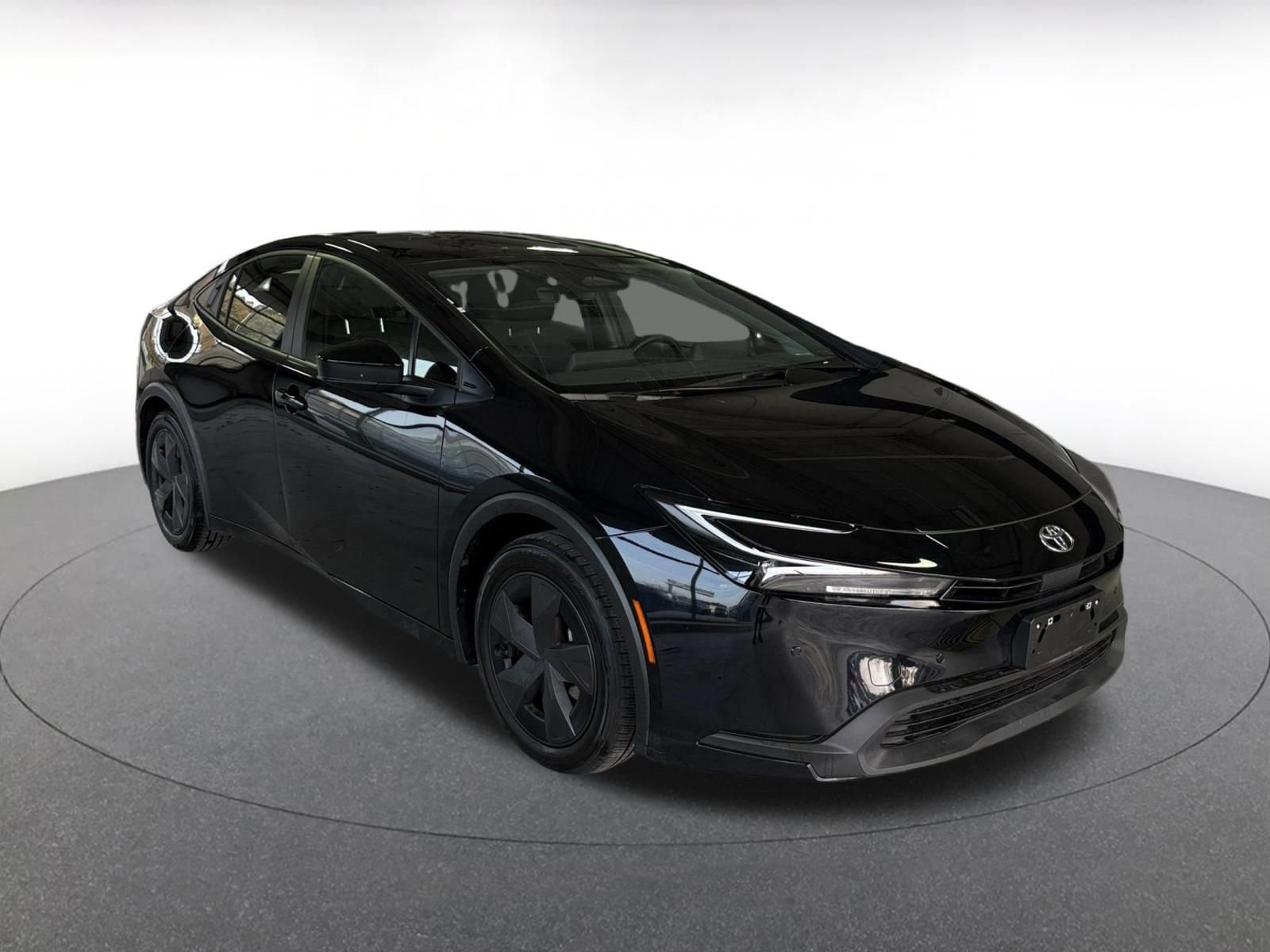 Thumbnail: 2025 Toyota Prius - 1