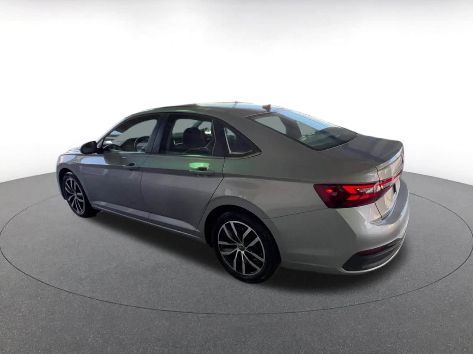 Thumbnail: 2025 Volkswagen Jetta - 8