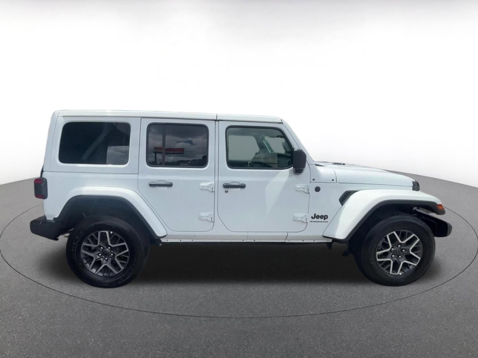 Thumbnail: 2025 Jeep Wrangler - 16