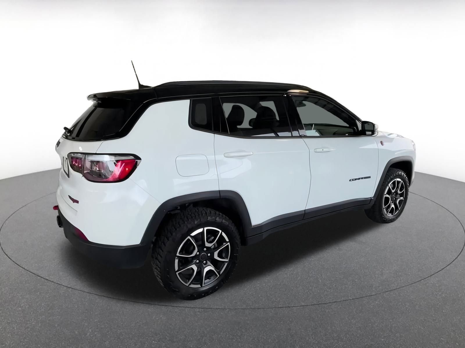 Thumbnail: 2025 Jeep Compass - 15