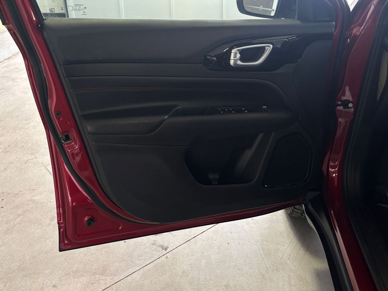 Thumbnail: 2025 Jeep Compass - 25