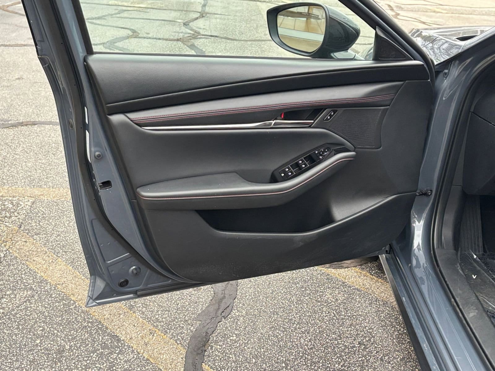 Thumbnail: 2025 Mazda Mazda3 - 21