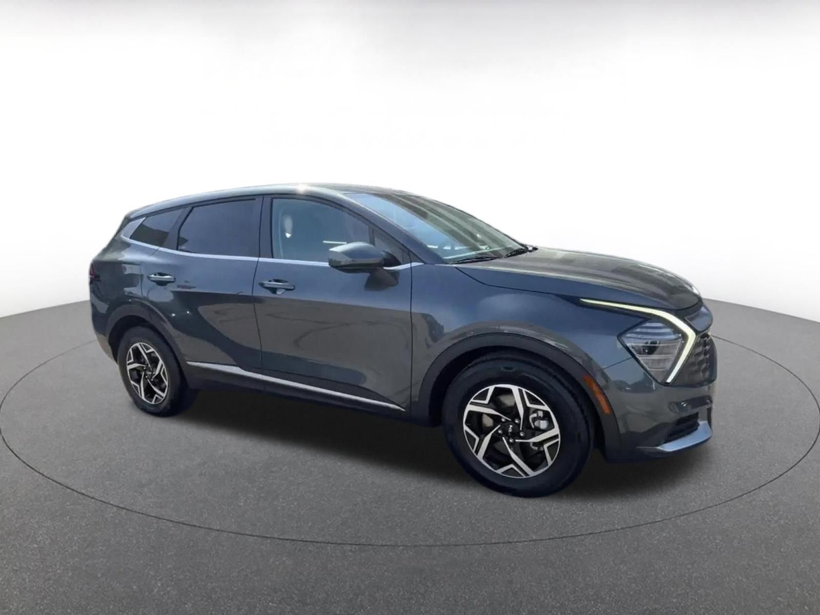 Thumbnail: 2025 Kia Sportage - 2