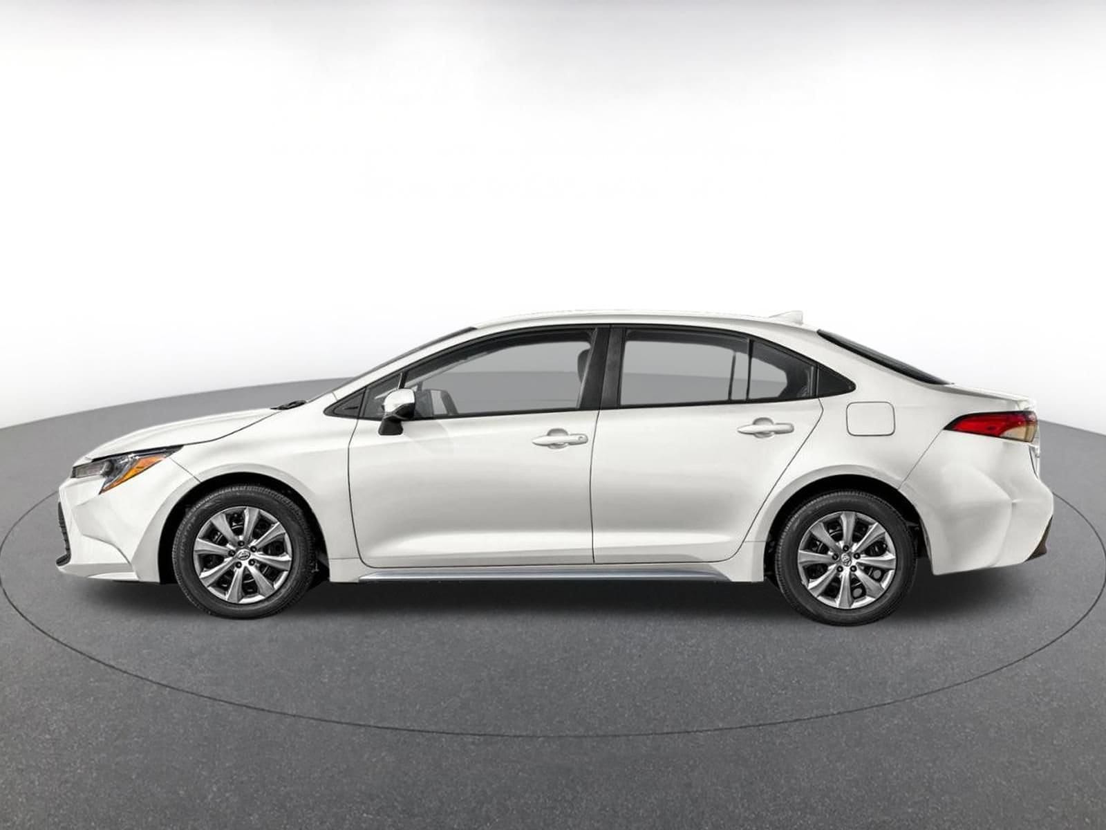 Thumbnail: 2025 Toyota Corolla - 3