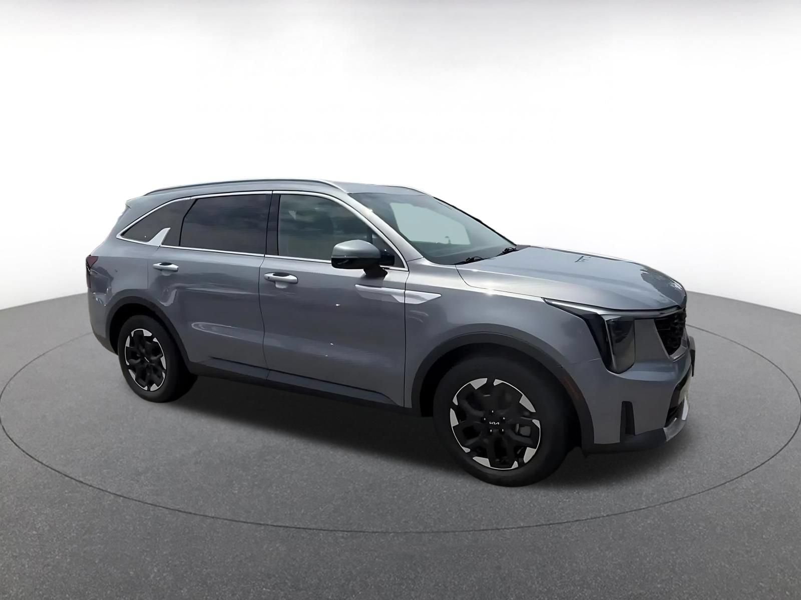 Thumbnail: 2024 Kia Sorento - 2