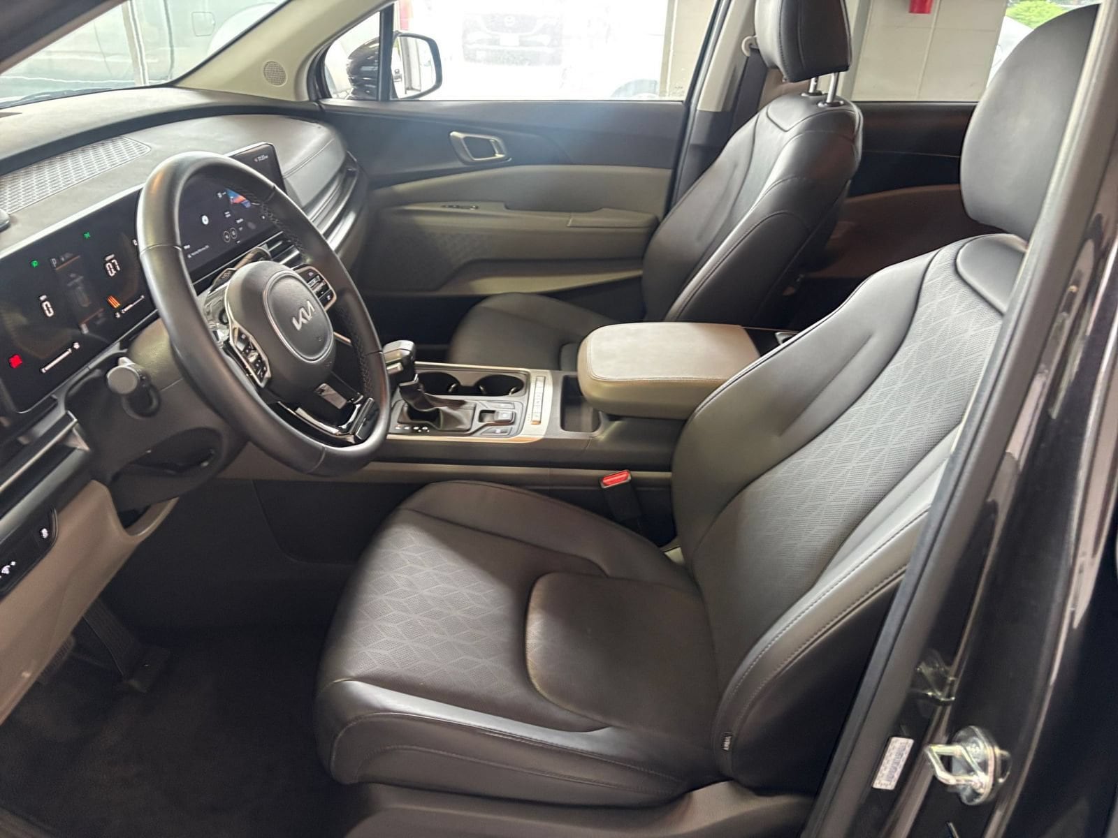 Thumbnail: 2026 Kia Carnival - 28