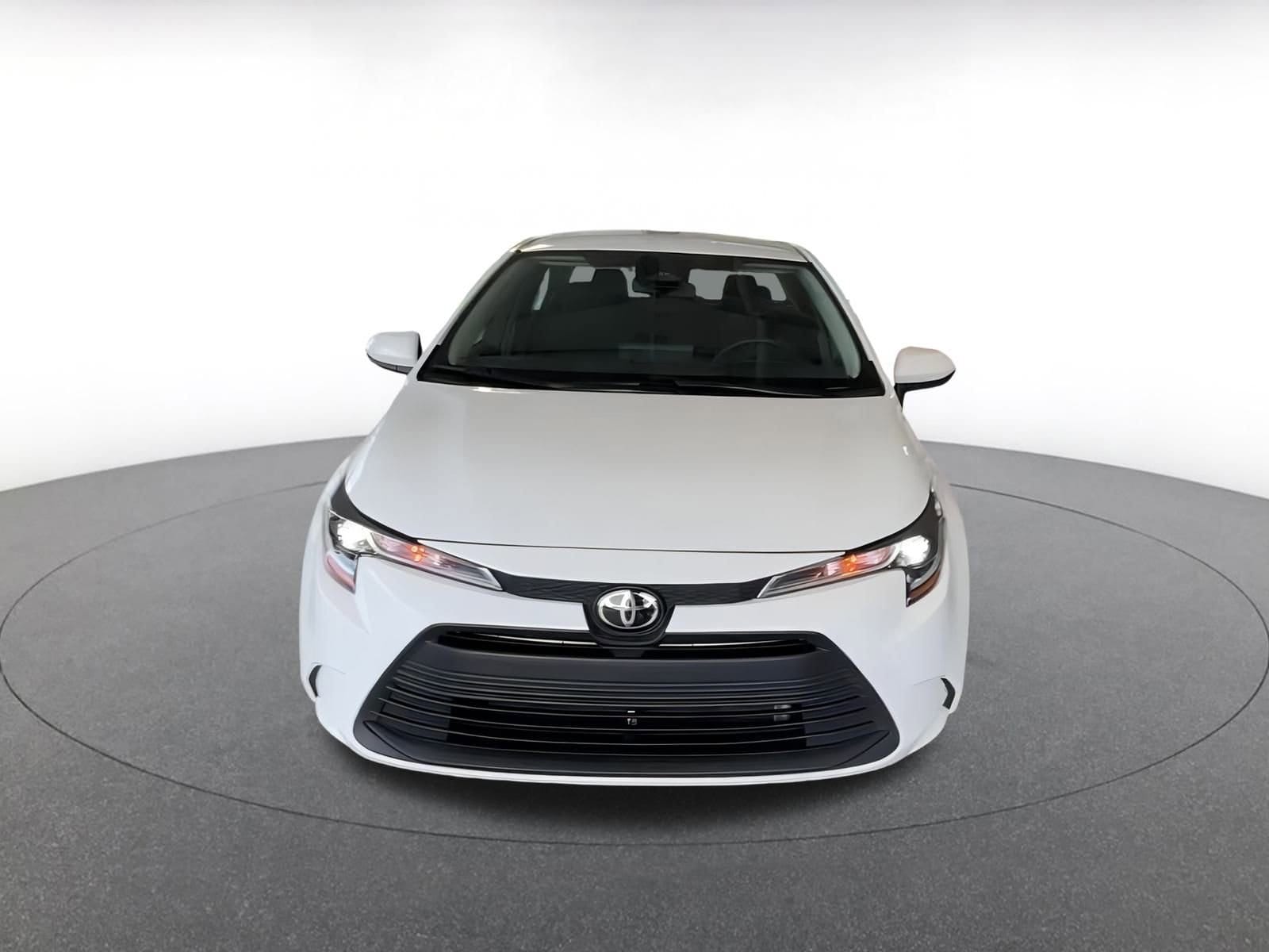 Thumbnail: 2023 Toyota Corolla - 5