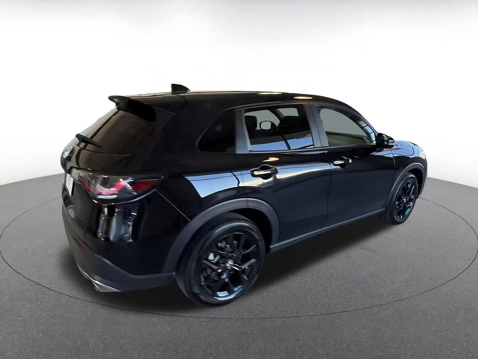 Thumbnail: 2025 Honda HR-V - 13