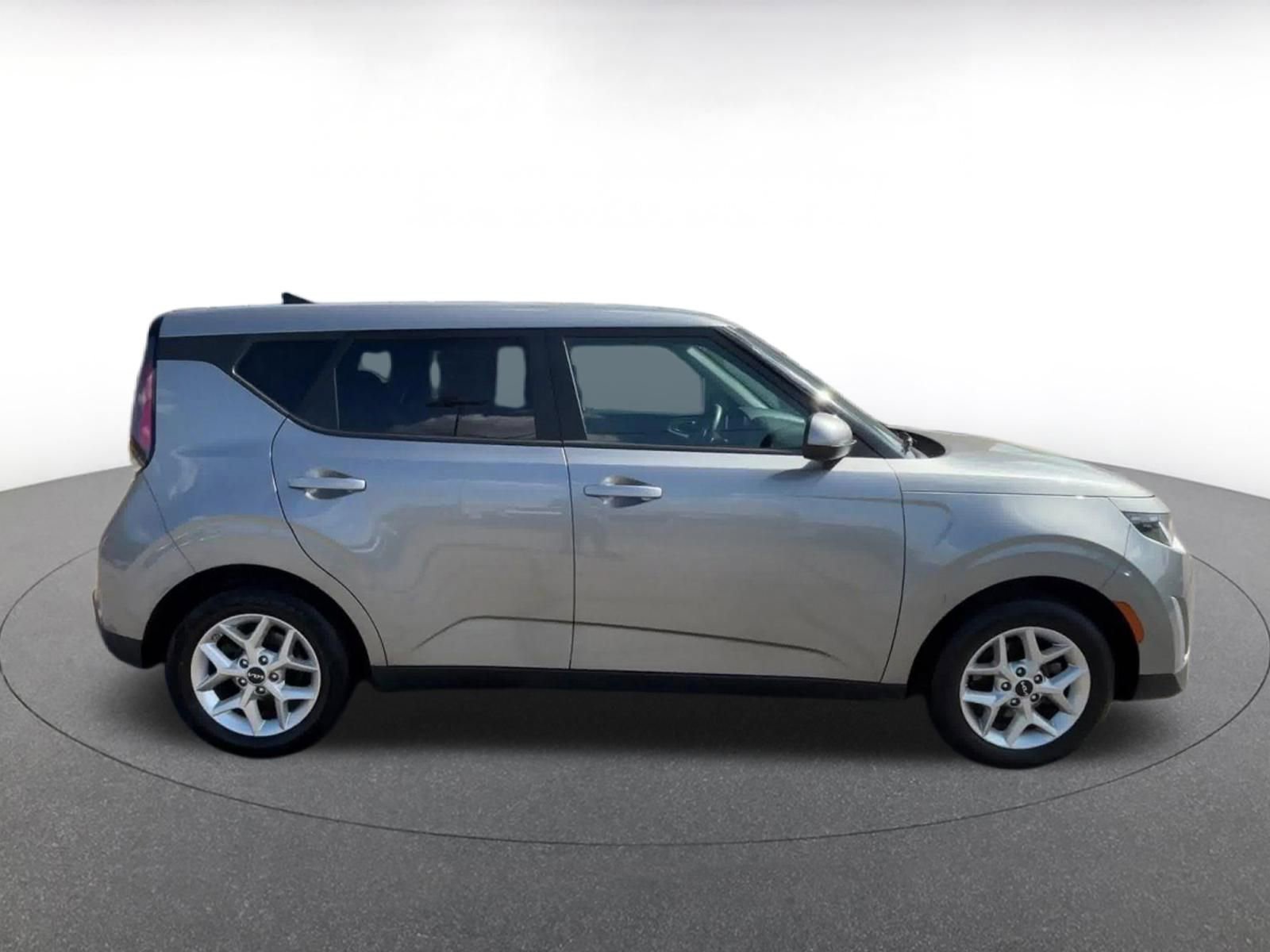 Thumbnail: 2025 Kia Soul - 16