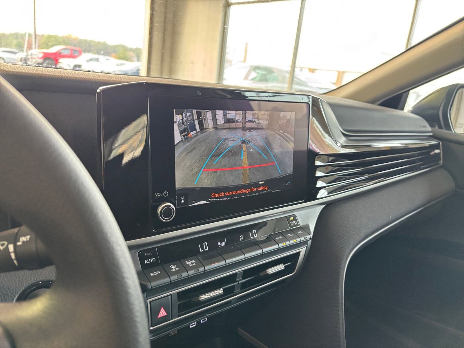 Thumbnail: 2025 Toyota Camry - 23