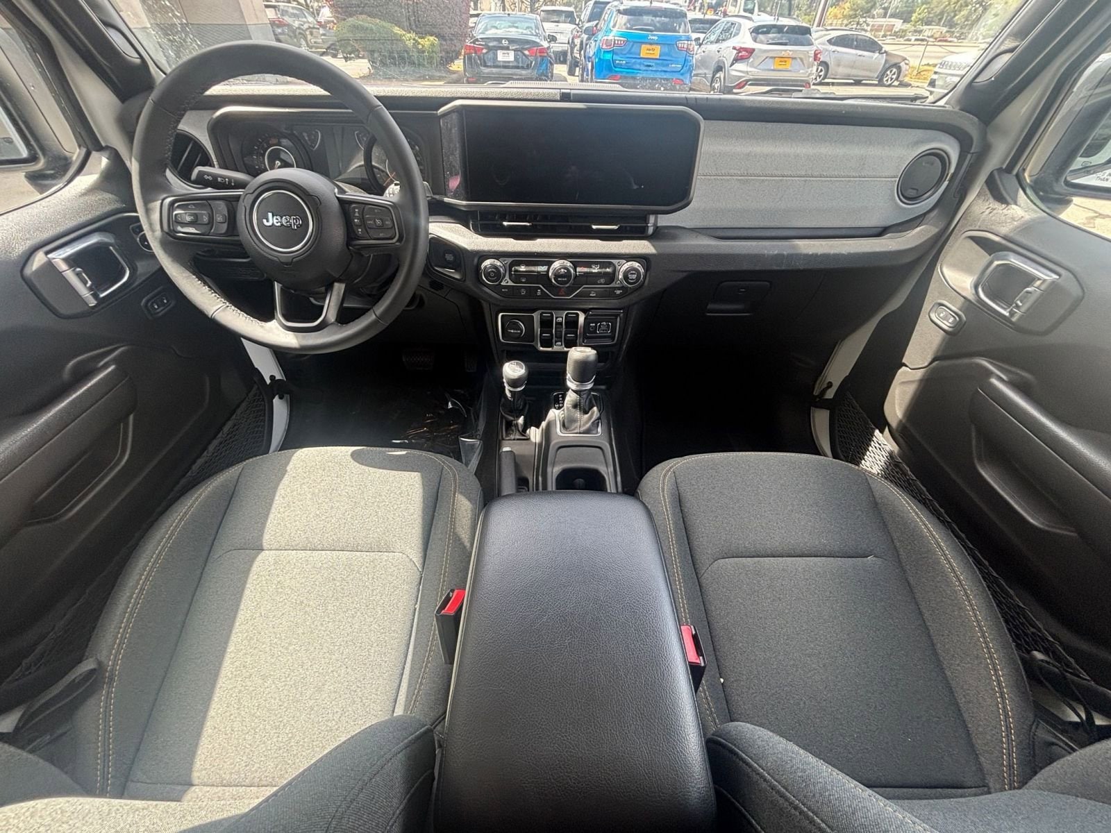 Thumbnail: 2025 Jeep Wrangler - 32