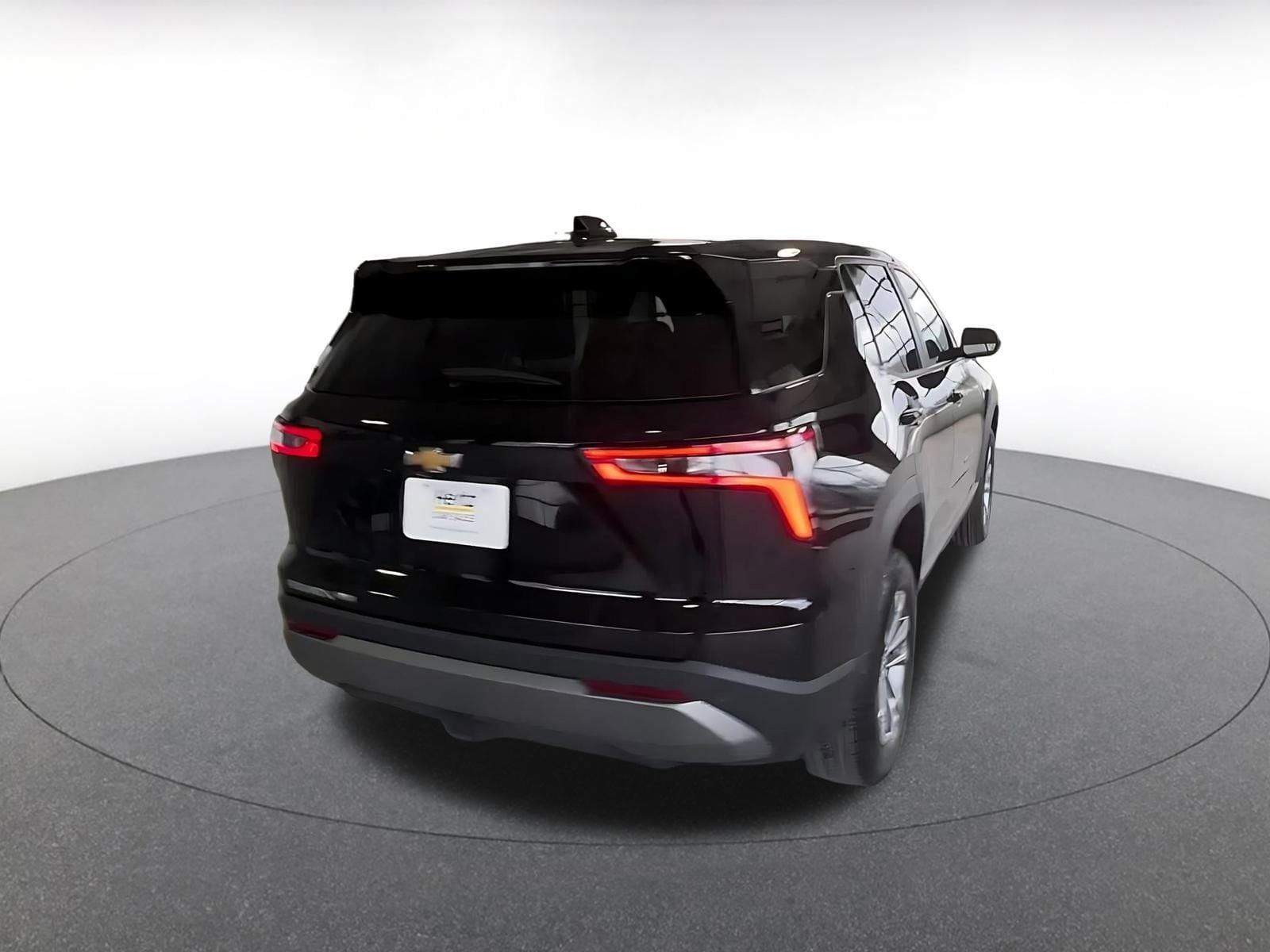 Thumbnail: 2025 Chevrolet Equinox - 16