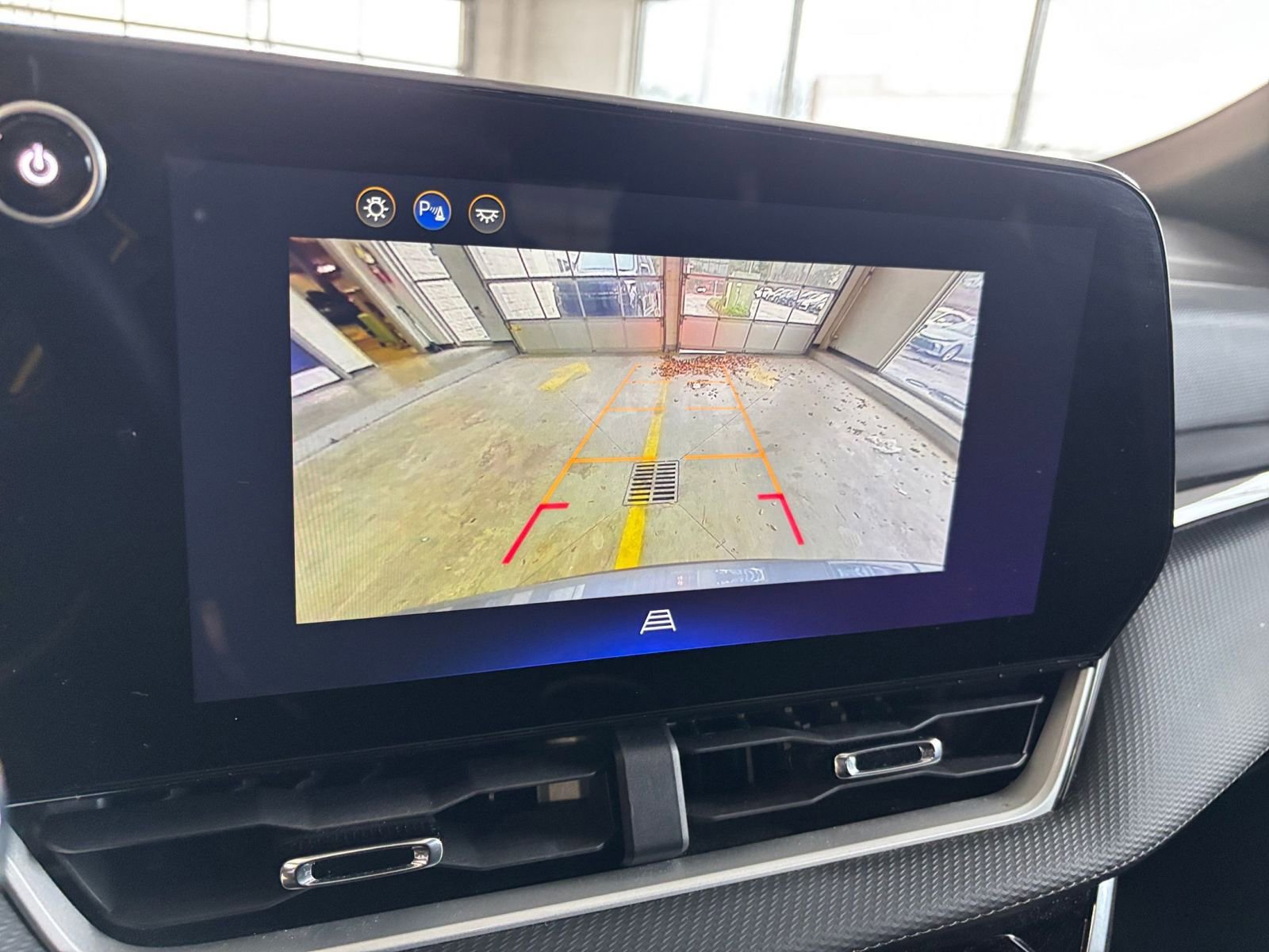 Thumbnail: 2025 Chevrolet Equinox - 20