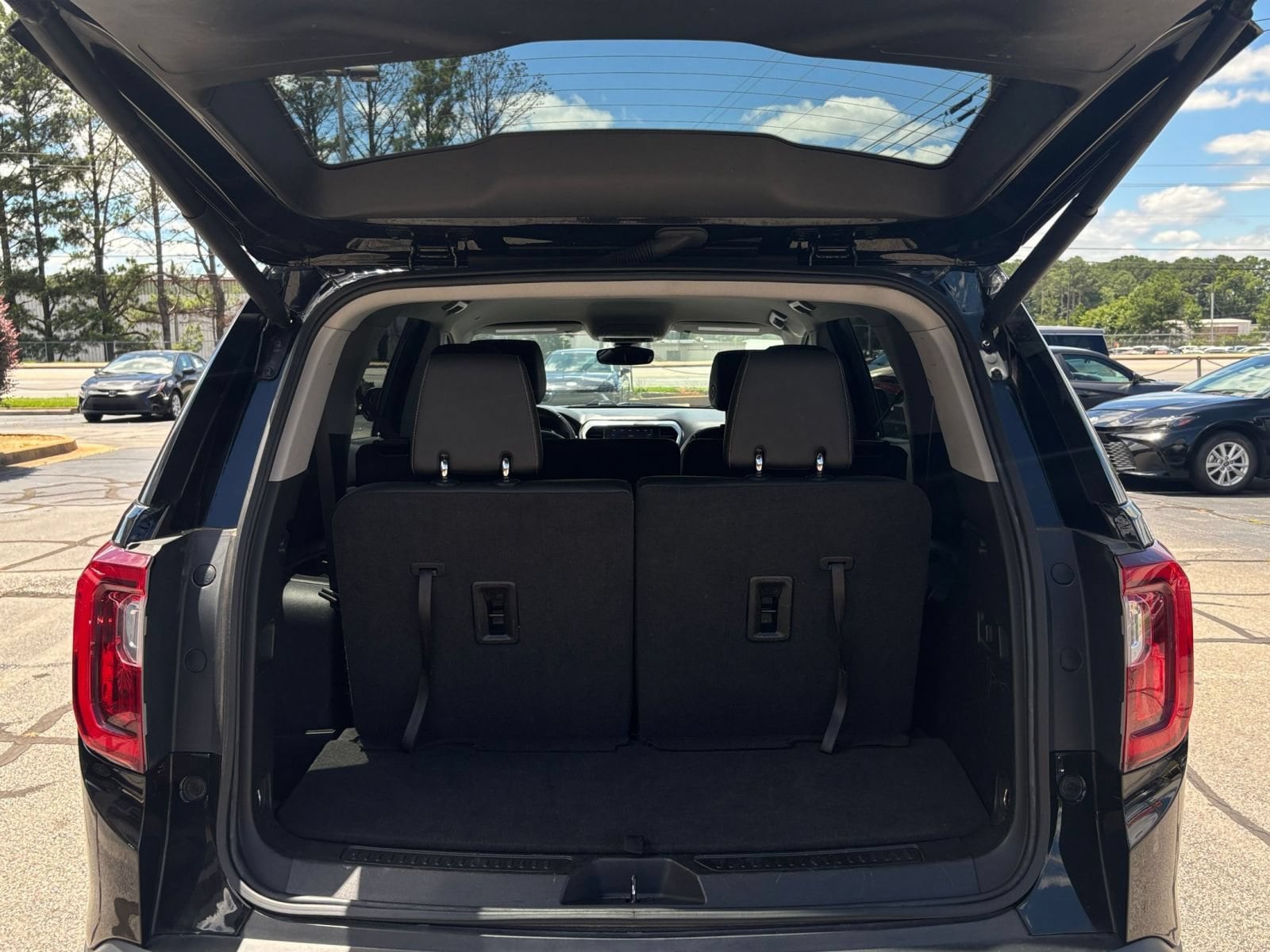 Thumbnail: 2023 GMC Acadia - 34
