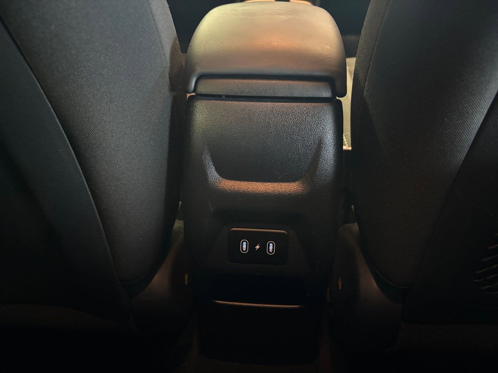 Thumbnail: 2025 Hyundai Venue - 25