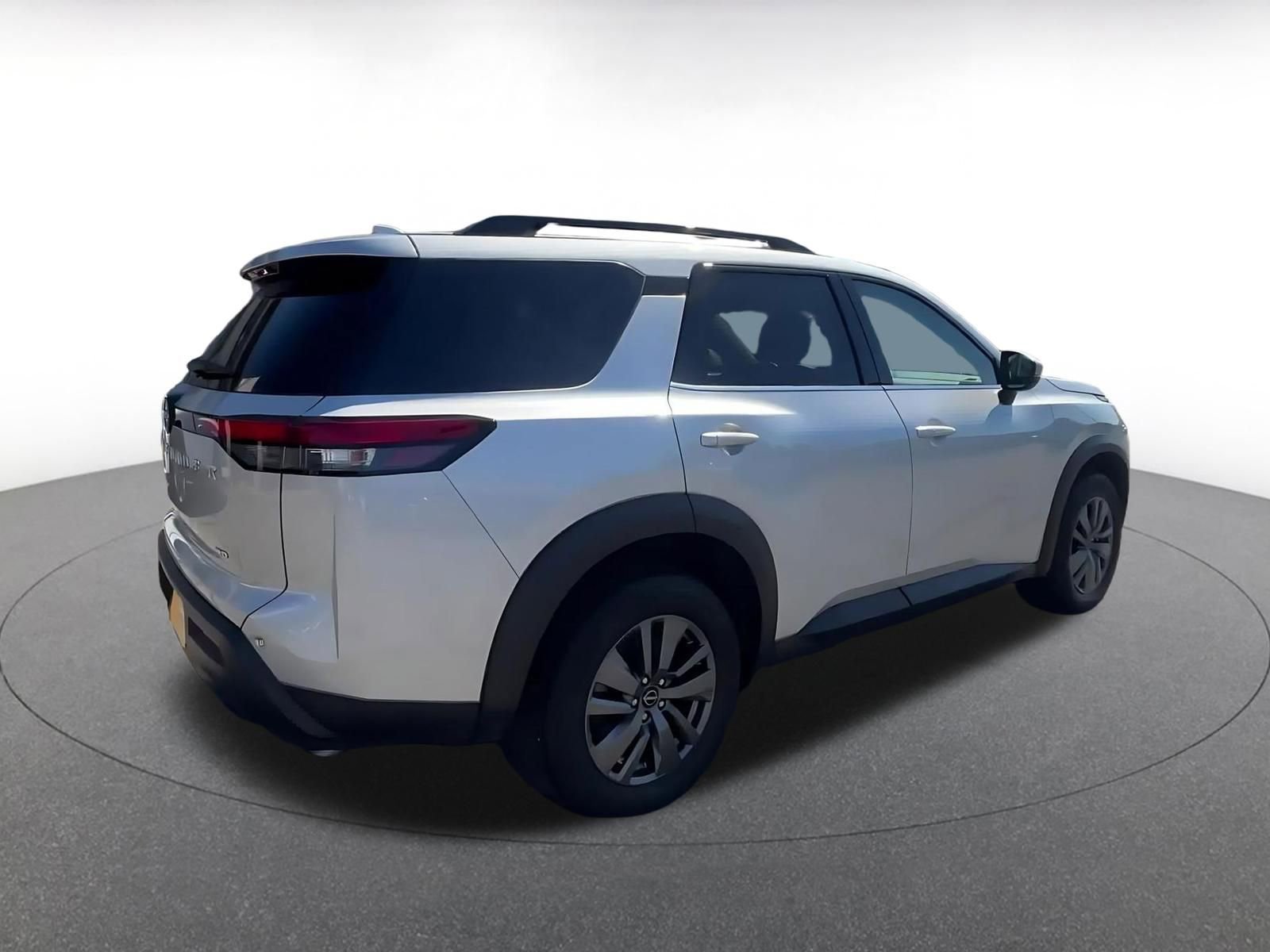 Thumbnail: 2025 Nissan Pathfinder - 15