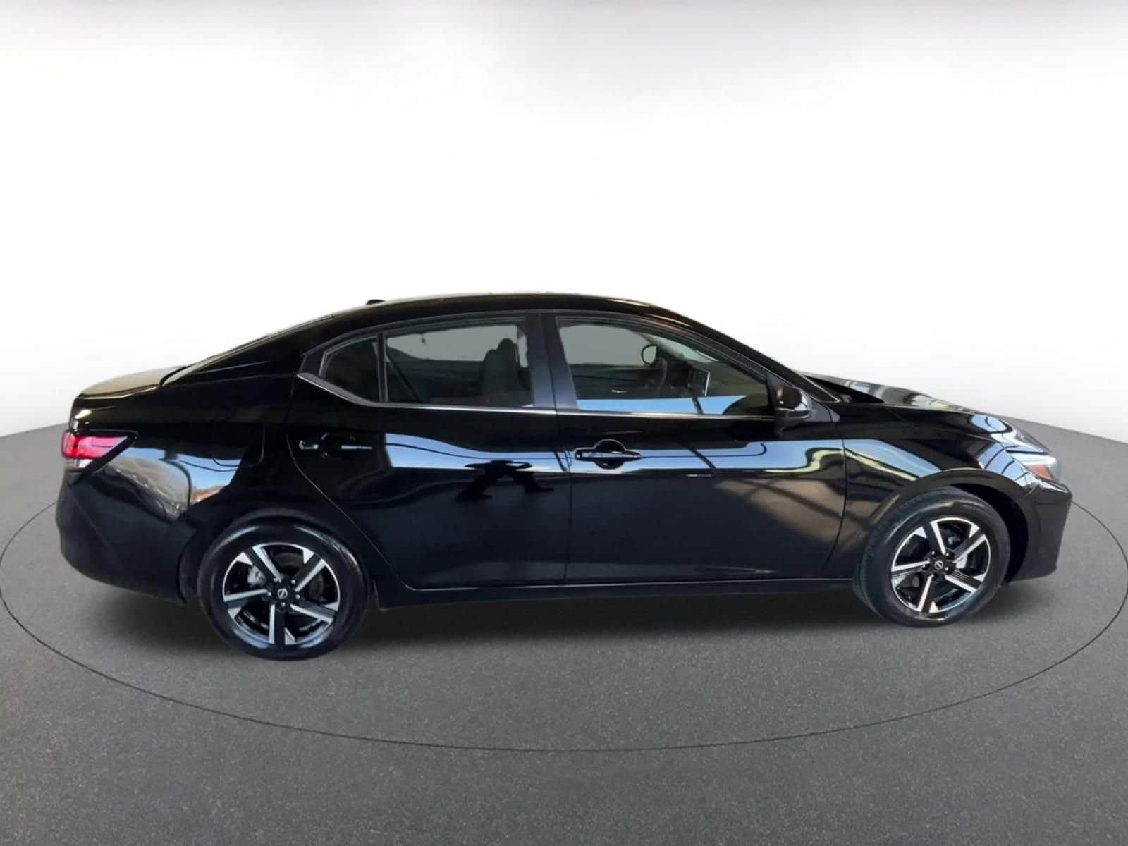 Thumbnail: 2025 Nissan Sentra - 16