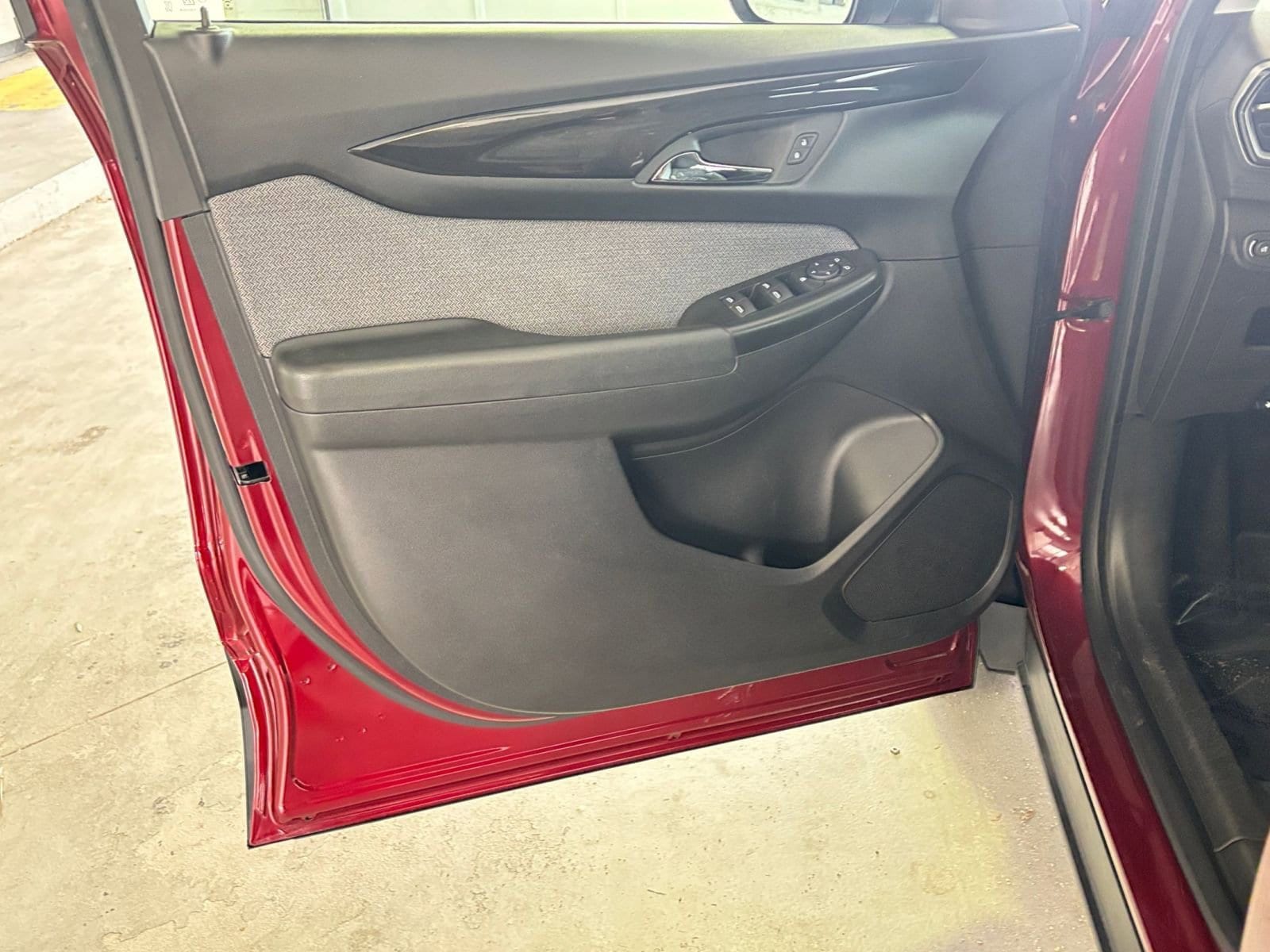 Thumbnail: 2025 Chevrolet TrailBlazer - 26