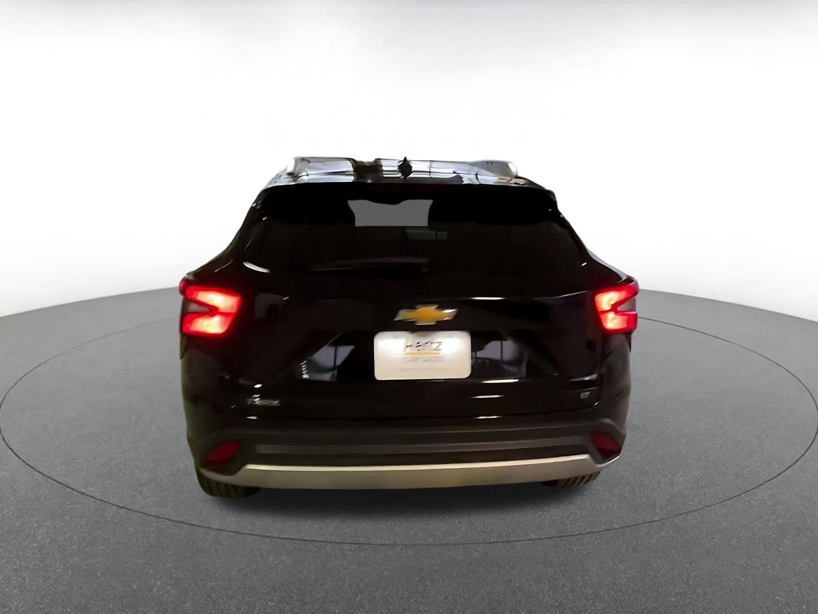 Thumbnail: 2025 Chevrolet Trax - 12