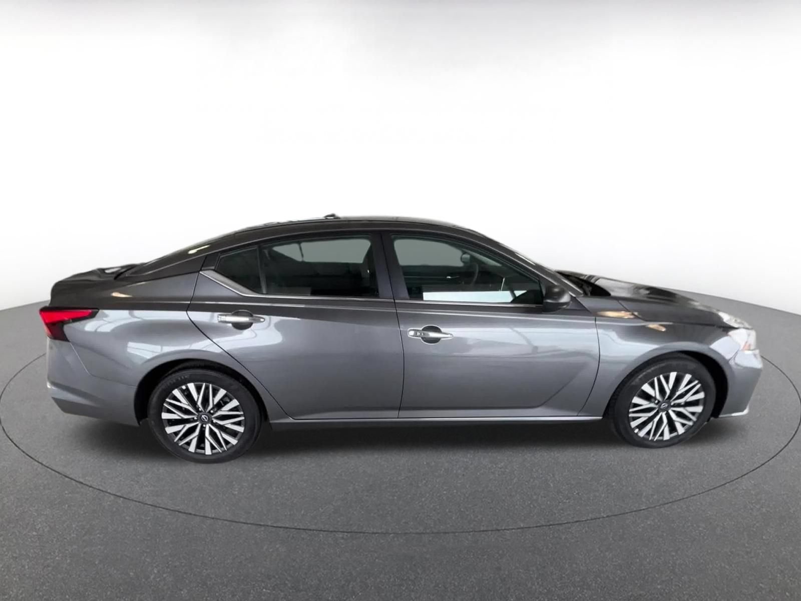 Thumbnail: 2025 Nissan Altima - 16