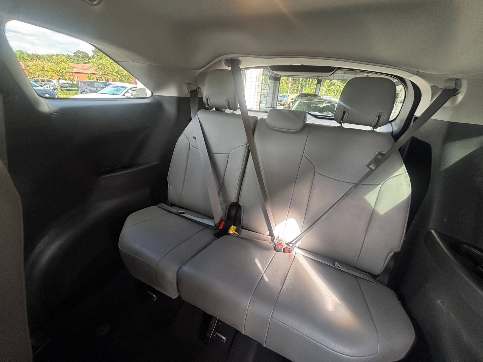 Thumbnail: 2025 Toyota Sienna - 30
