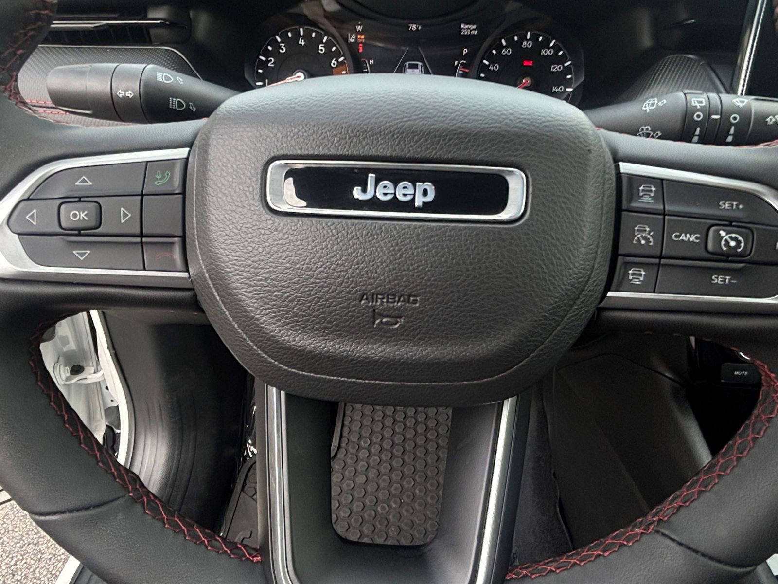 Thumbnail: 2025 Jeep Compass - 27