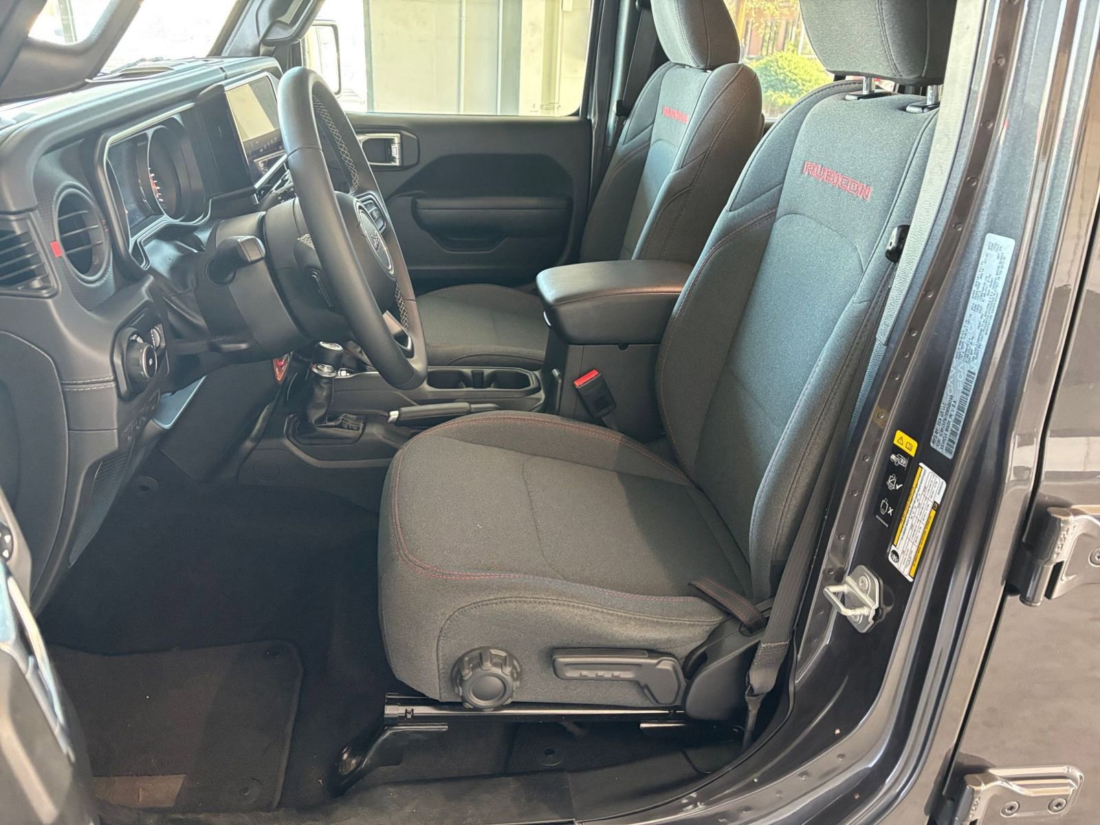 Thumbnail: 2025 Jeep Wrangler - 28