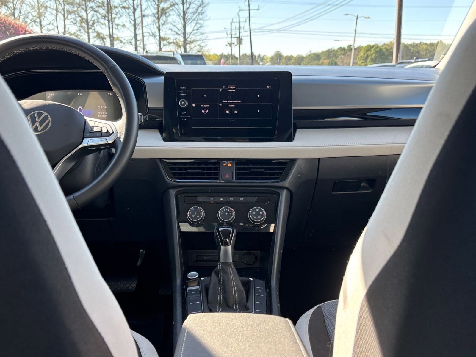 Thumbnail: 2025 Volkswagen Taos - 17