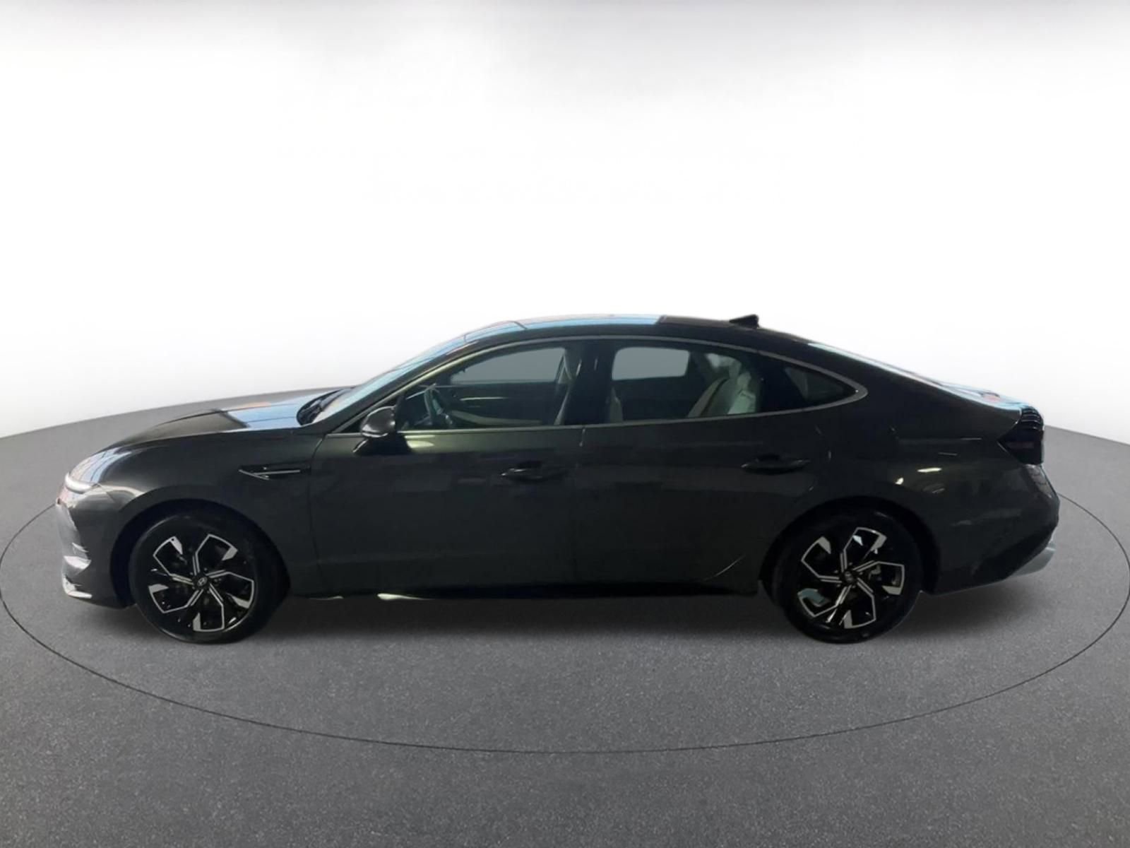 Thumbnail: 2025 Hyundai Sonata - 8