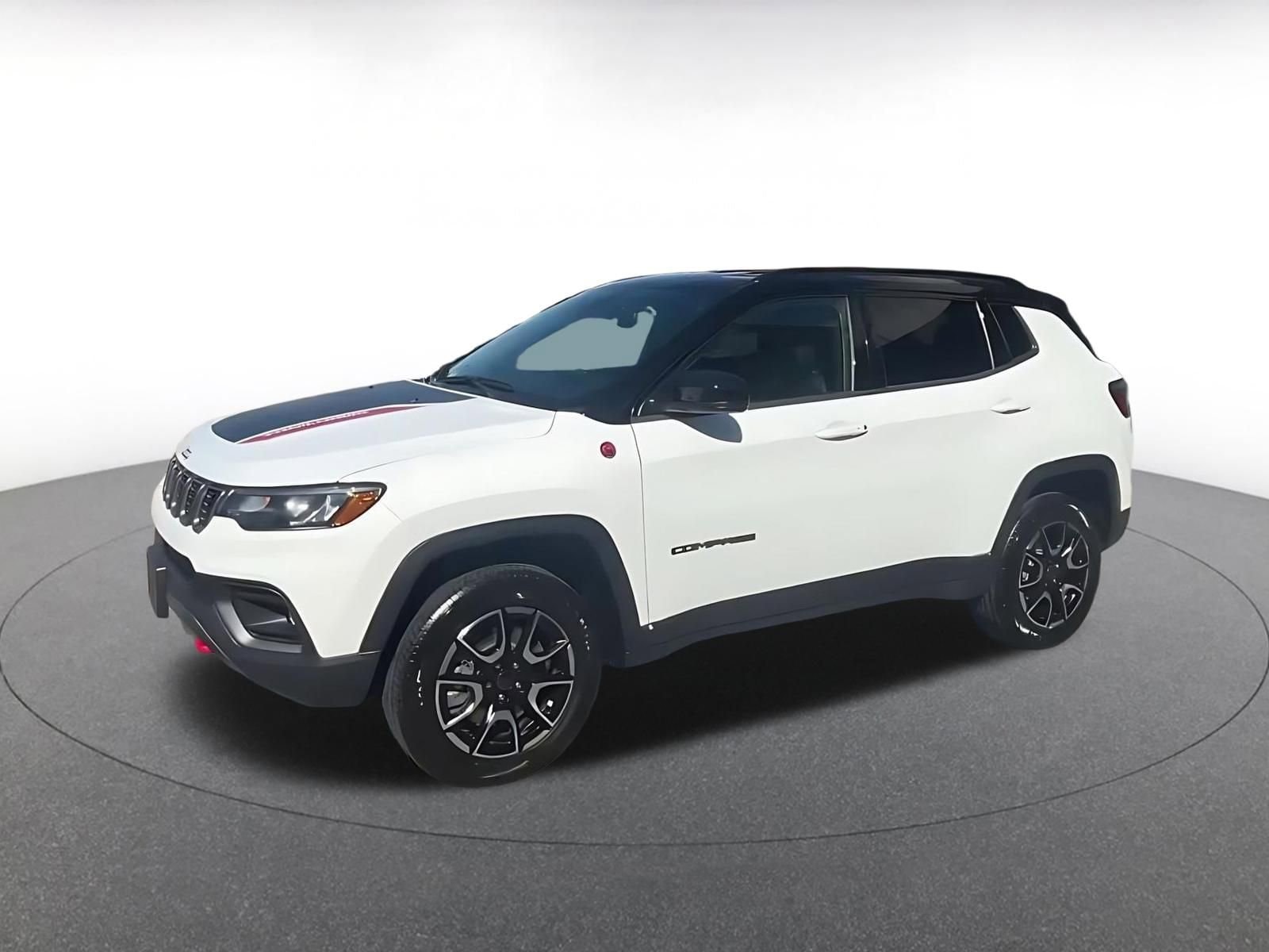 Thumbnail: 2025 Jeep Compass - 17