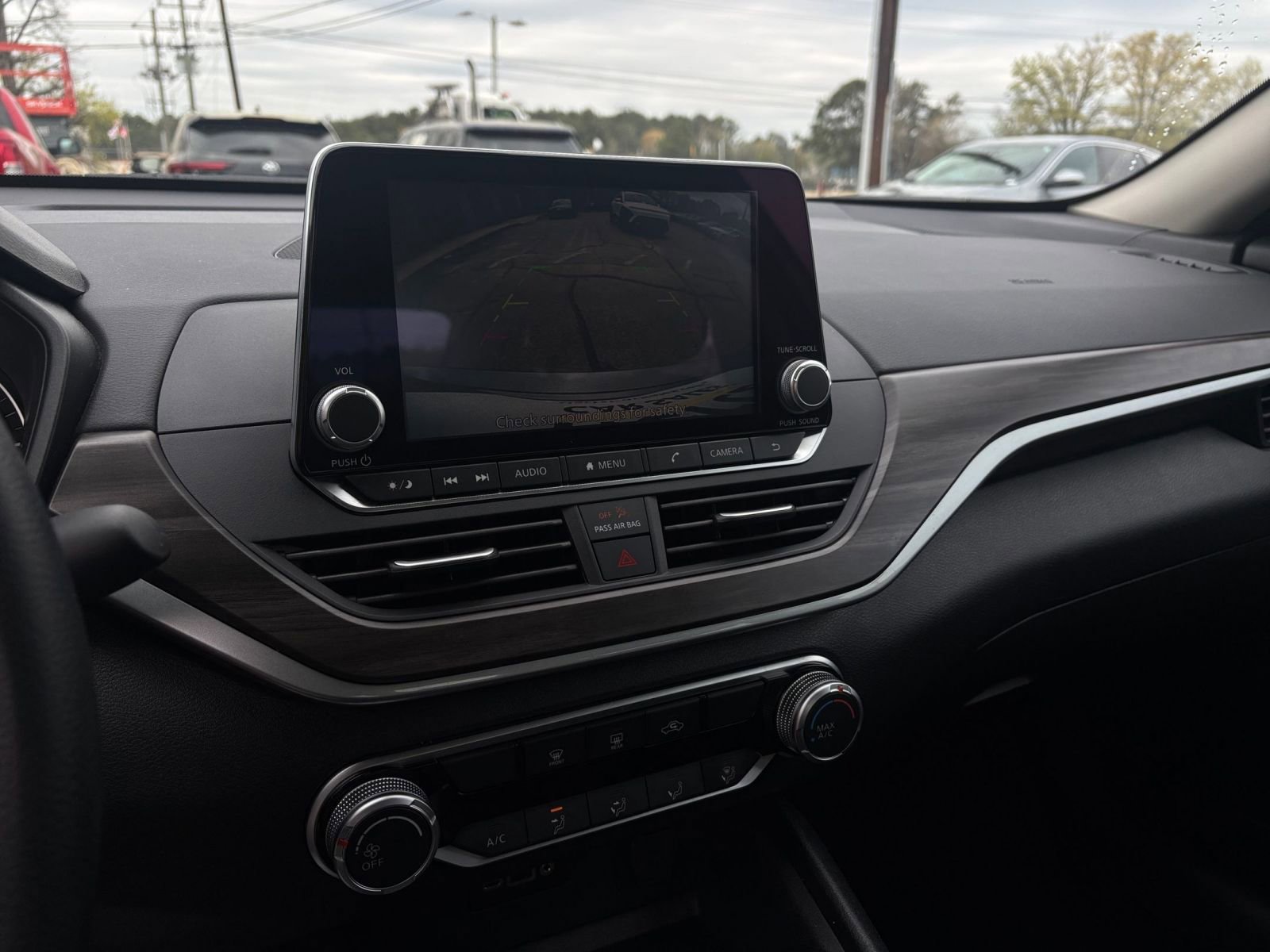 Thumbnail: 2025 Nissan Altima - 30