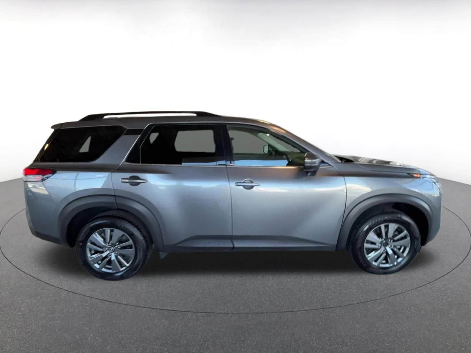 Thumbnail: 2025 Nissan Pathfinder - 16