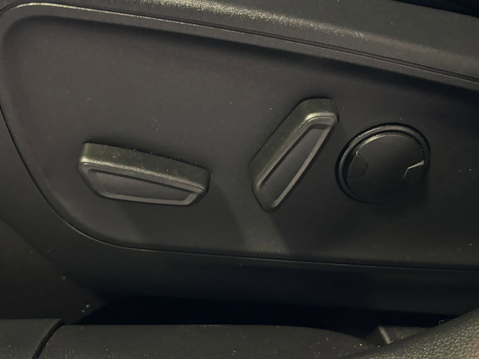 Thumbnail: 2025 Ford Escape - 22