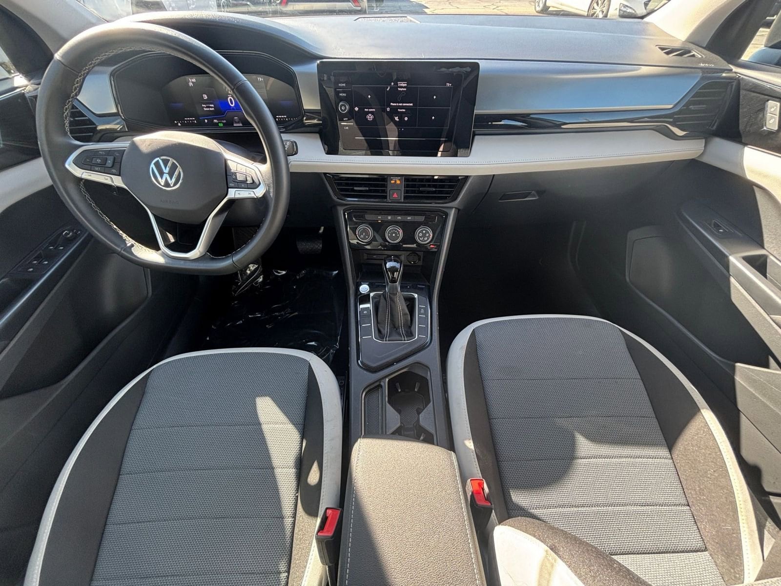 Thumbnail: 2025 Volkswagen Taos - 31