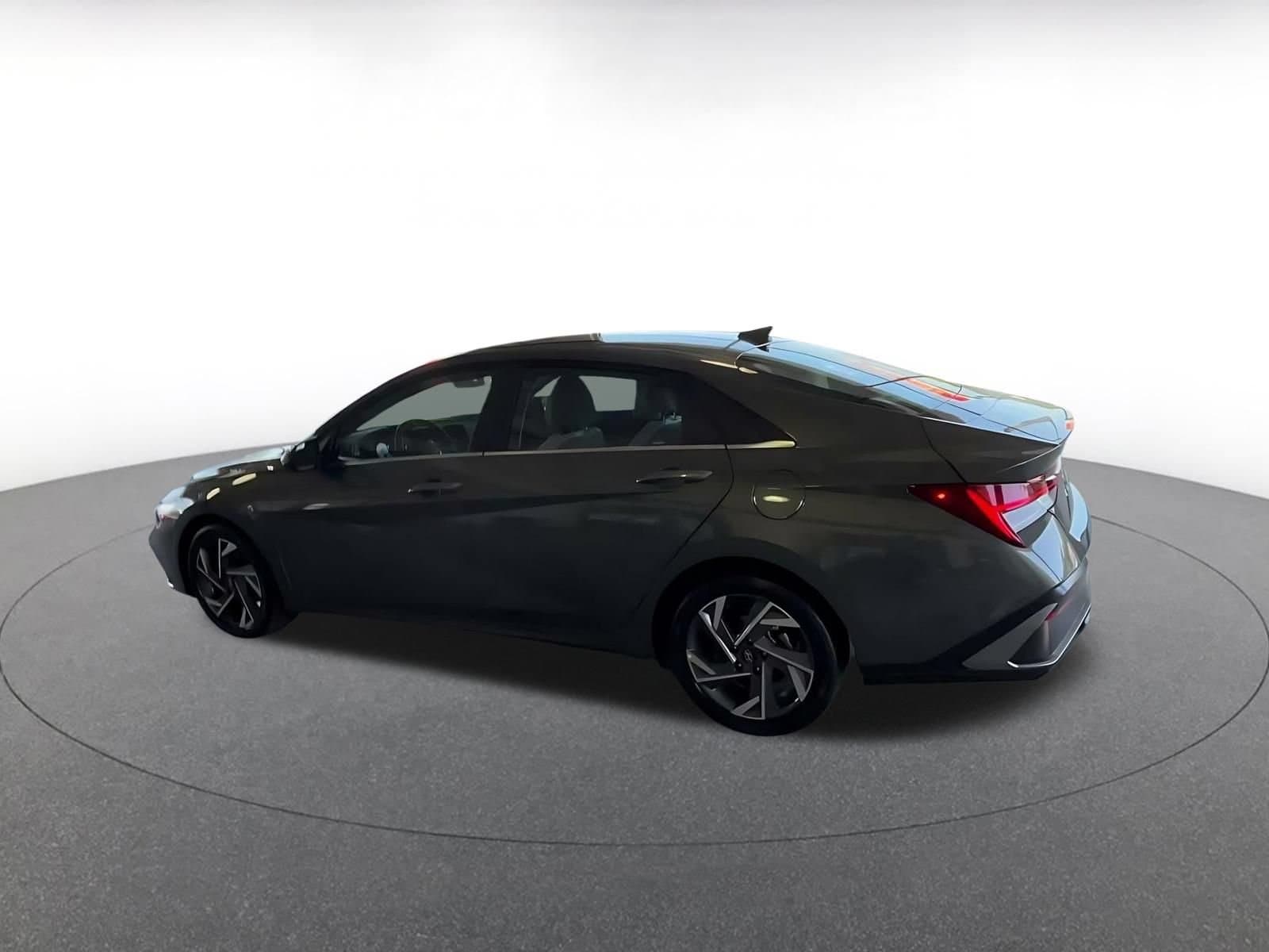 Thumbnail: 2025 Hyundai Elantra - 8