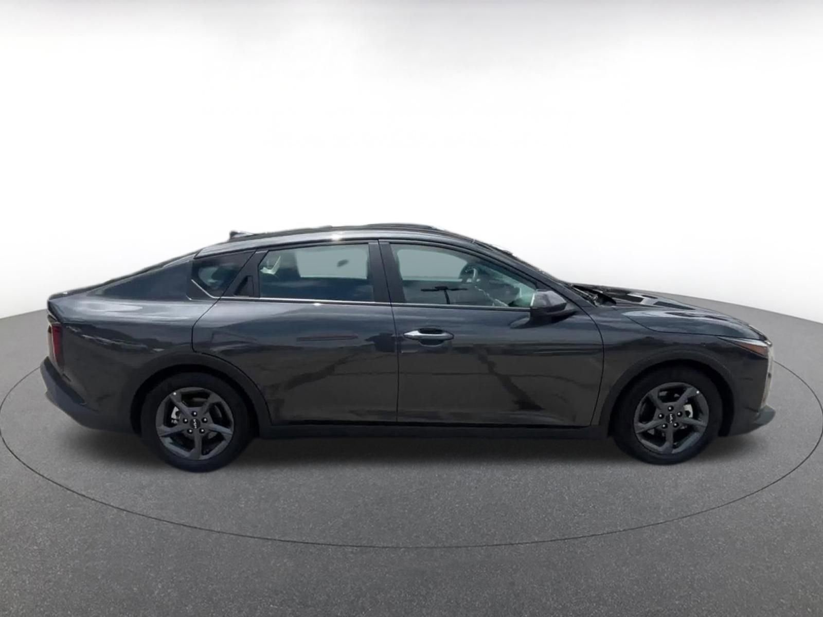 Thumbnail: 2025 Kia K4 - 16