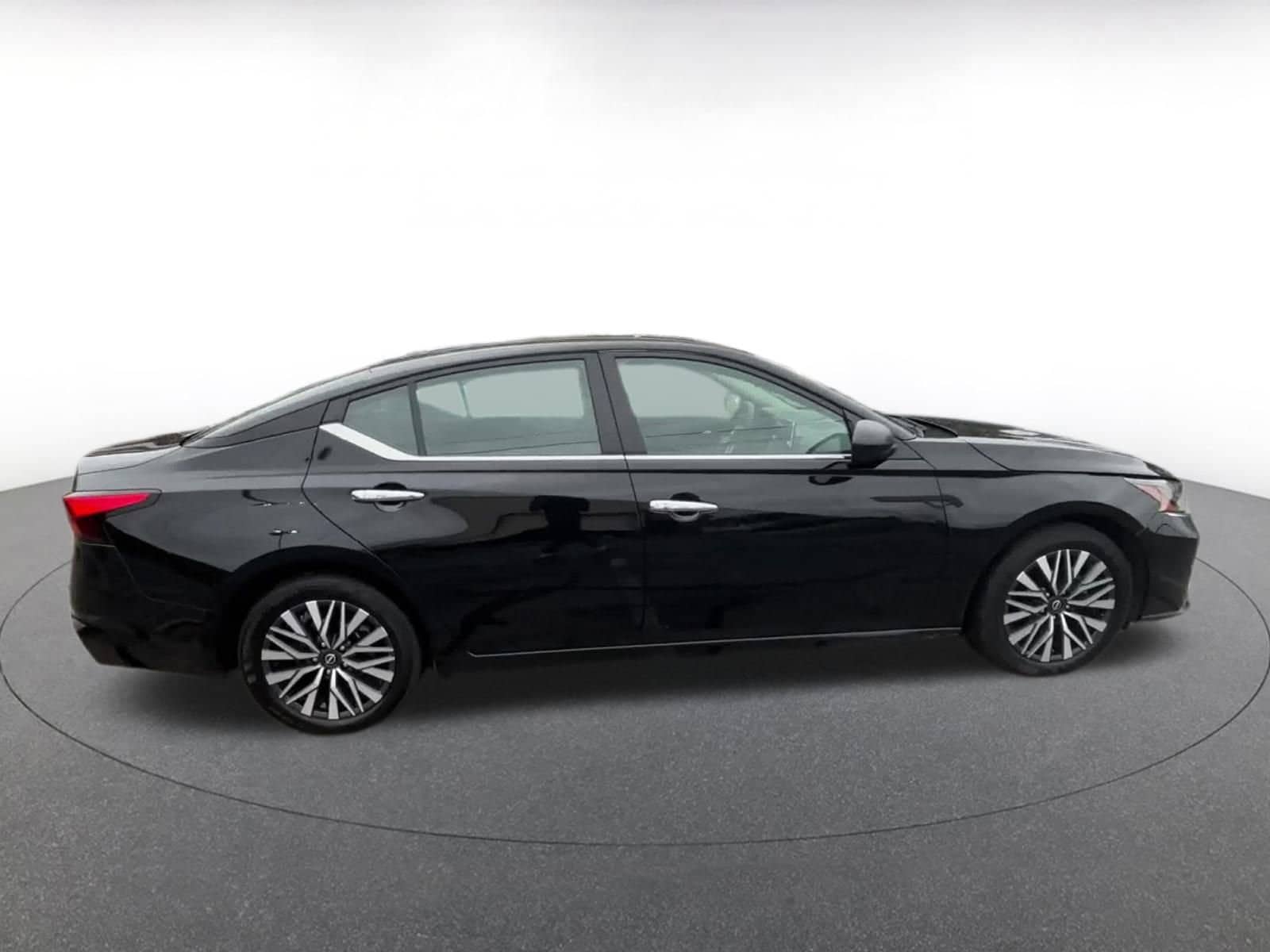 Thumbnail: 2024 Nissan Altima - 16