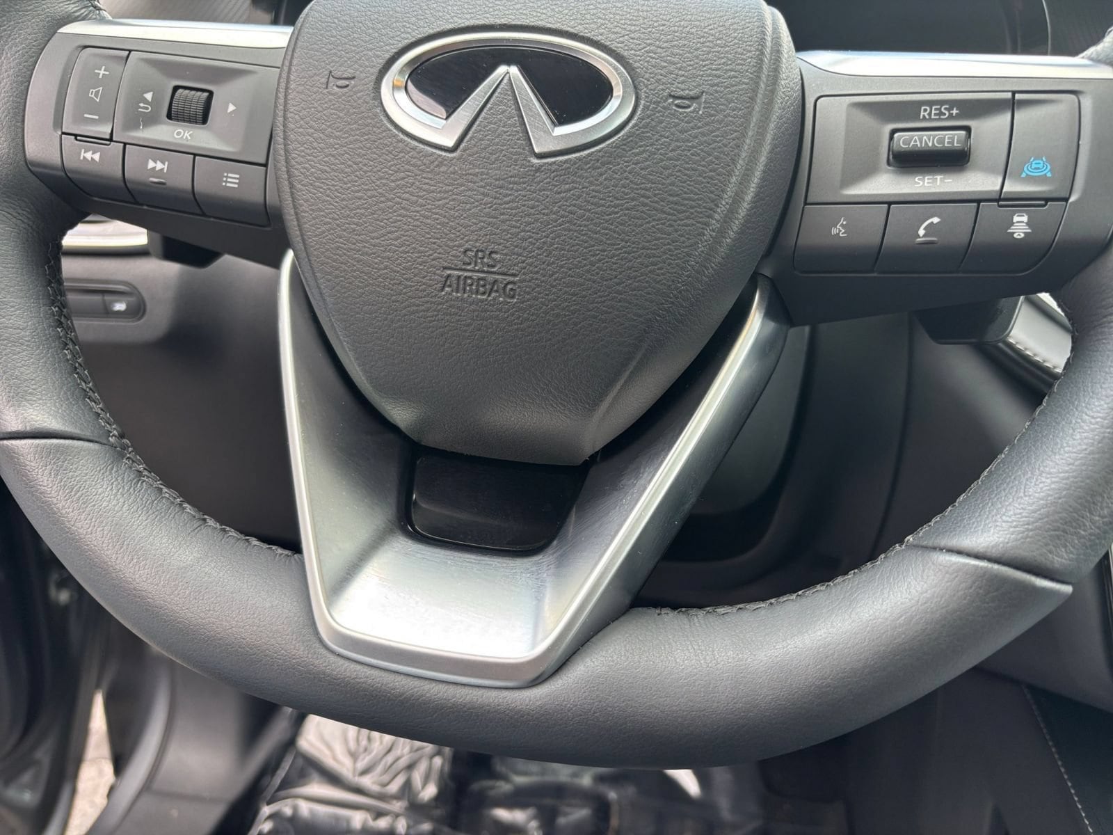Thumbnail: 2026 INFINITI QX60 - 30