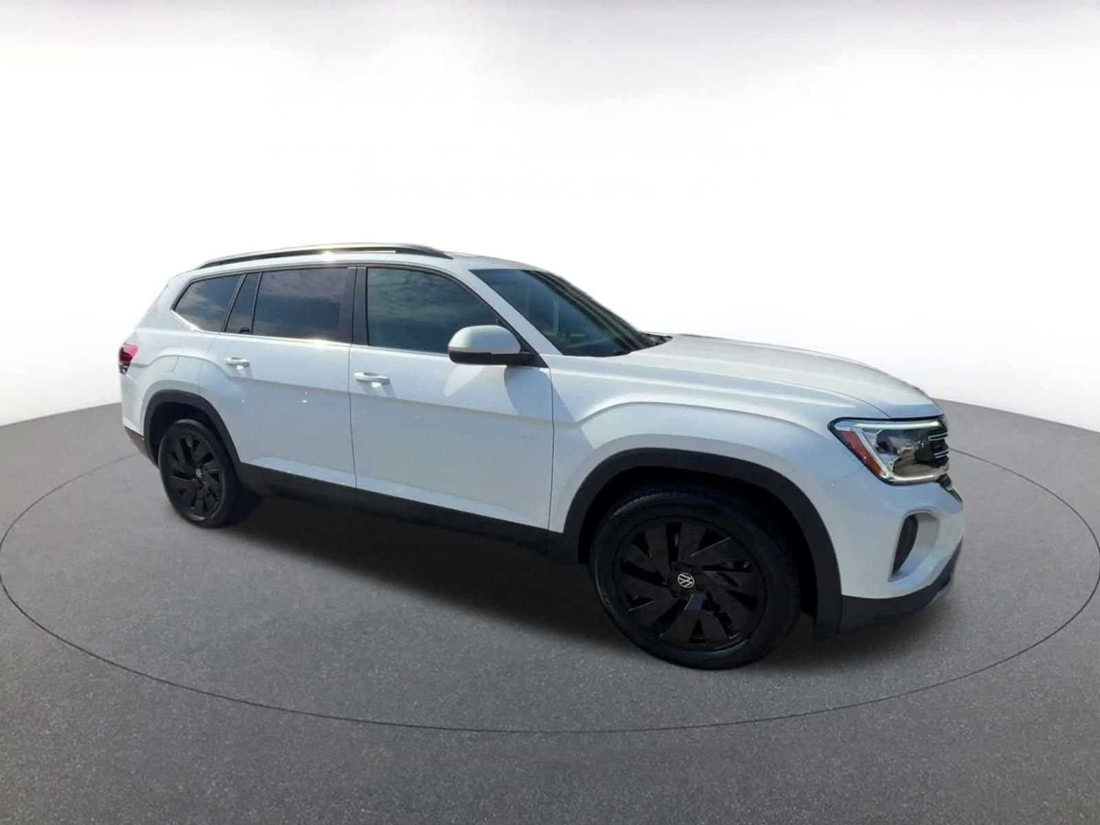 Thumbnail: 2026 Volkswagen Atlas - 2