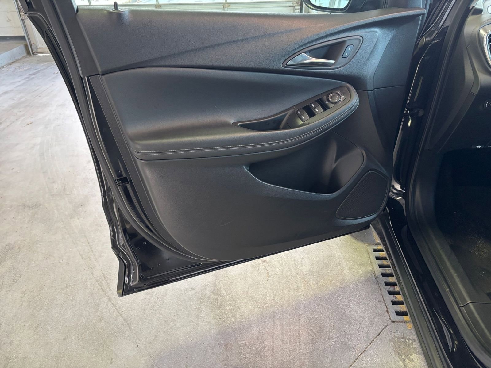 Thumbnail: 2025 Buick Encore GX - 20