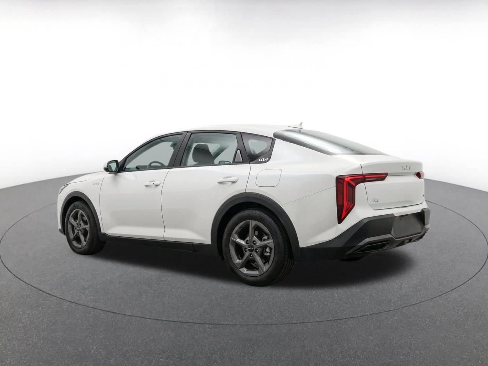 Thumbnail: 2026 Kia K4 - 6