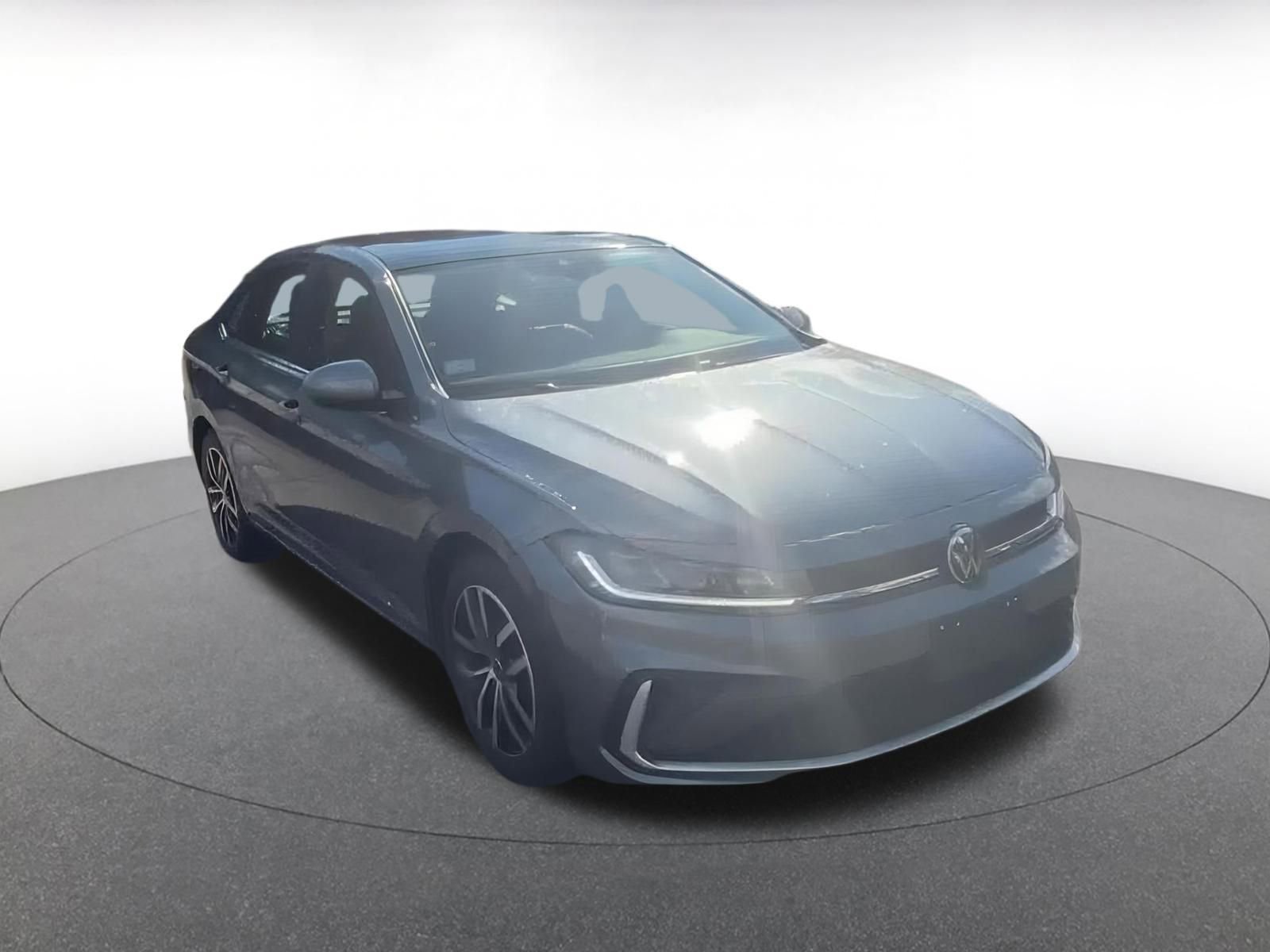 Thumbnail: 2025 Volkswagen Jetta - 3