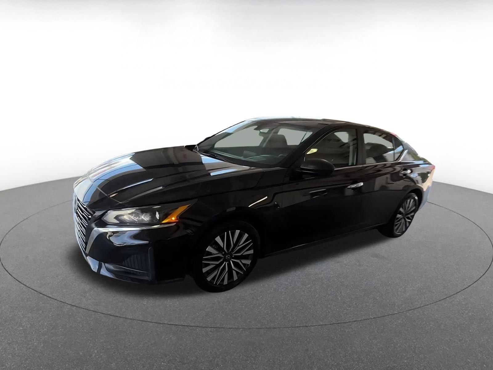 Thumbnail: 2025 Nissan Altima - 7