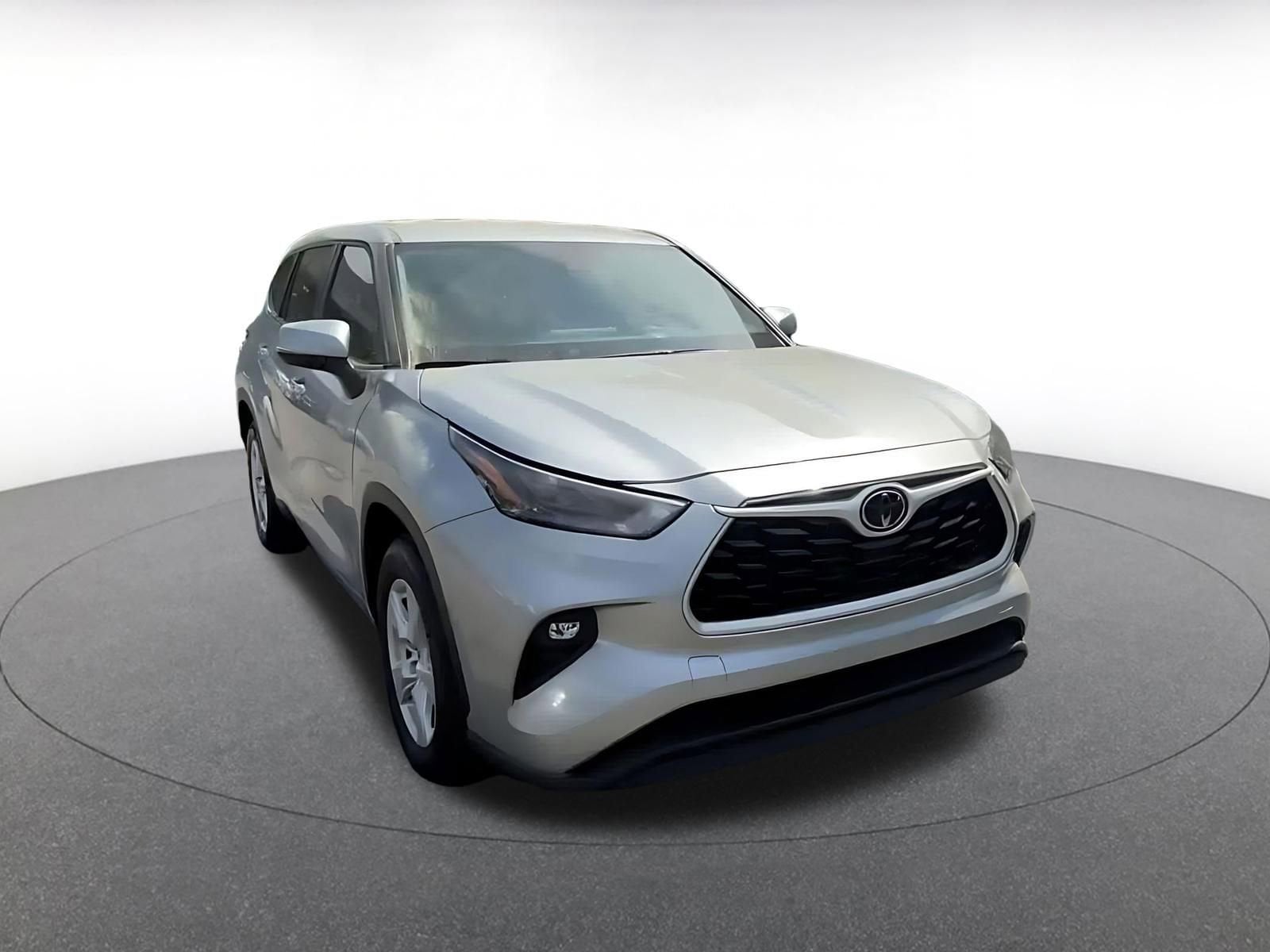 Thumbnail: 2025 Toyota Highlander - 3